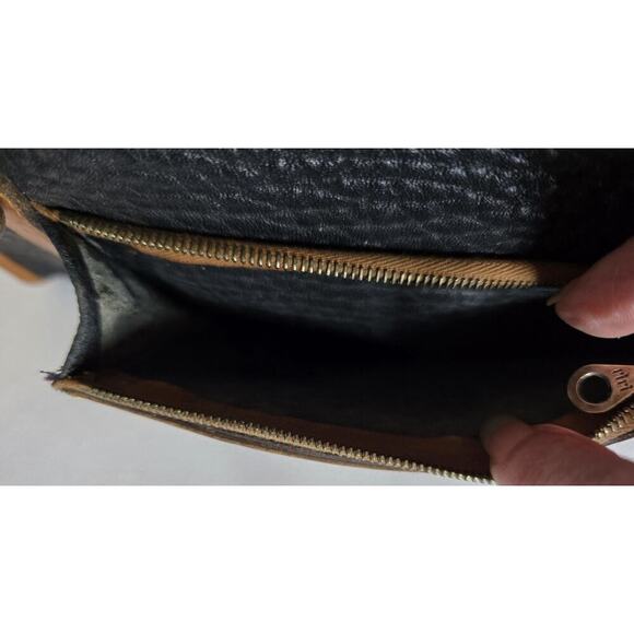 Vintage Dooney & Bourke USA Black Tan AWL Leather Shoulder Bag Tote Purse - Picture 12 of 16